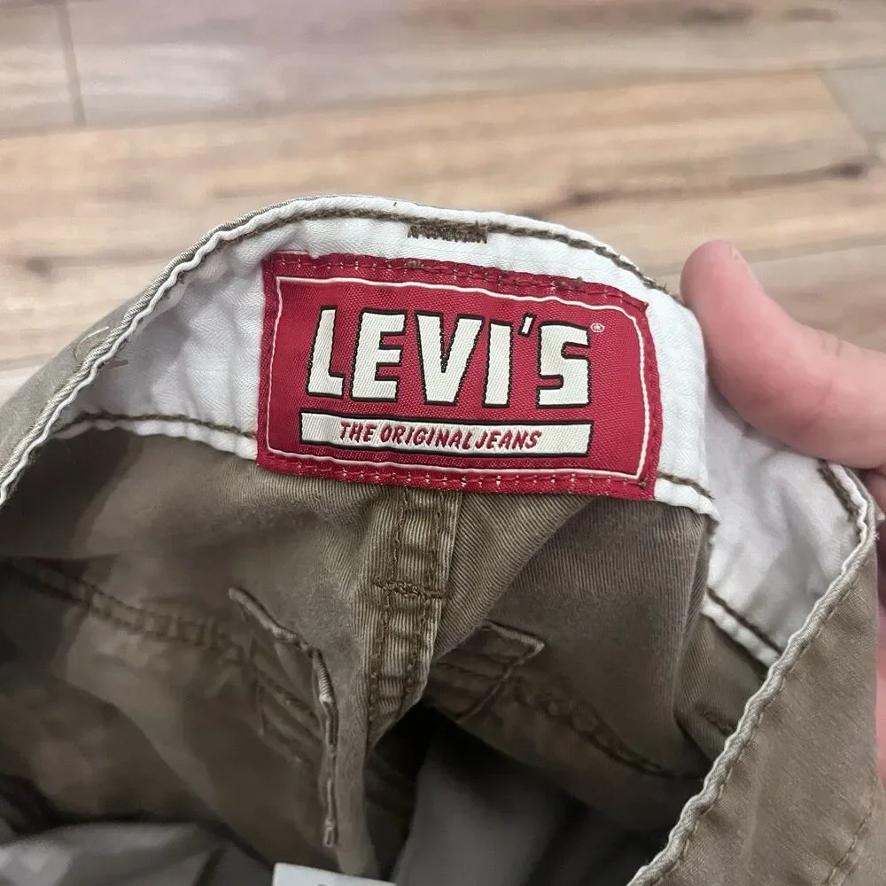 Vintage Y2K Levi's Brown Cargo Utility Shorts Baggy Workwear Skater Grunge Sz 32